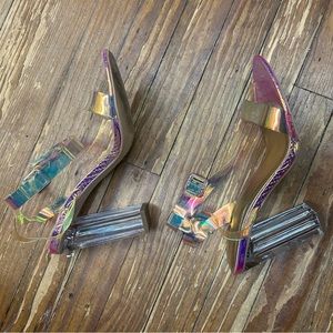 Holographic Heels